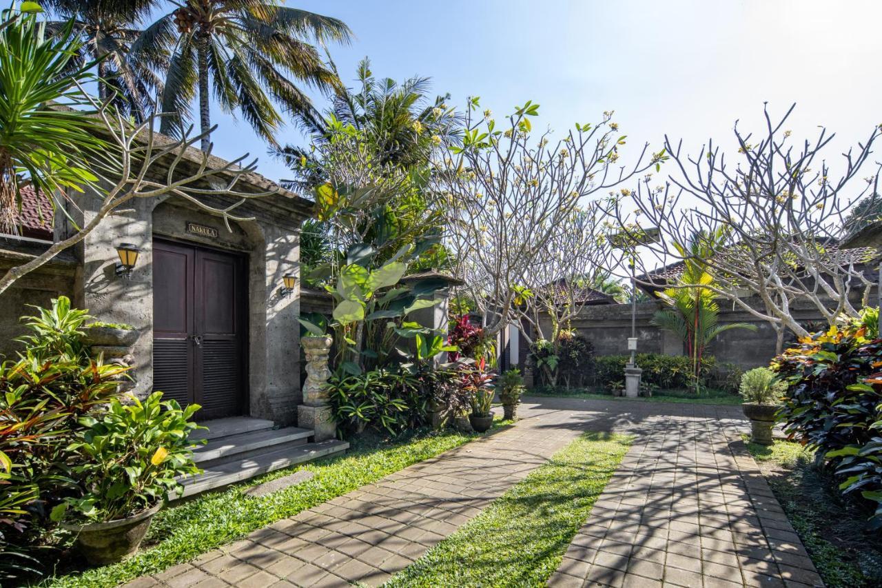 Ubud Raya Villa Exterior photo