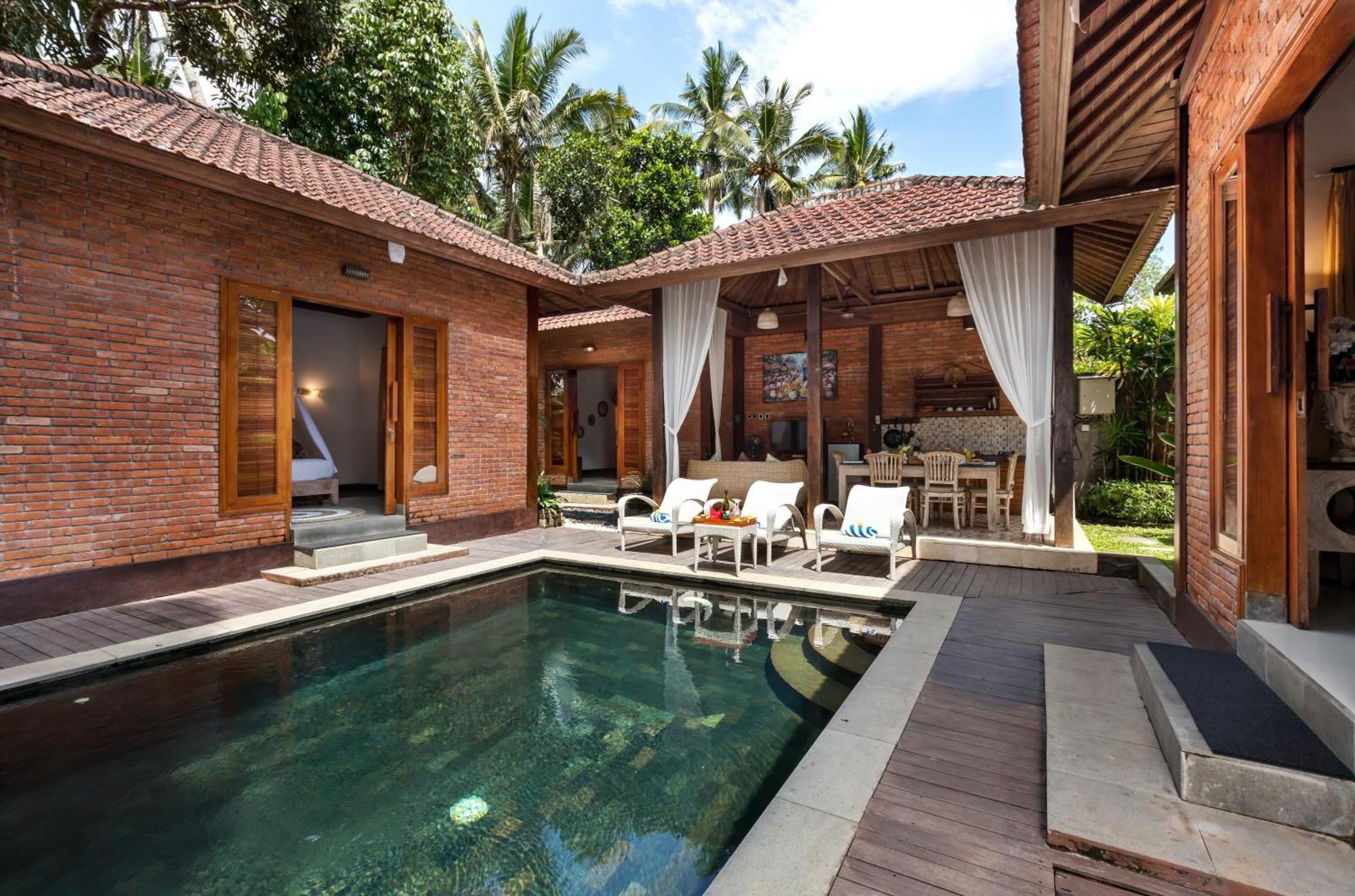 Ubud Raya Villa Exterior photo