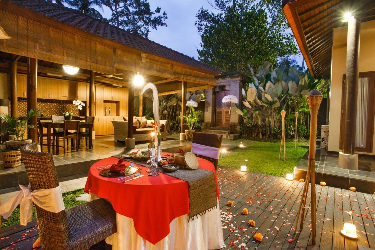 Ubud Raya Villa Exterior photo